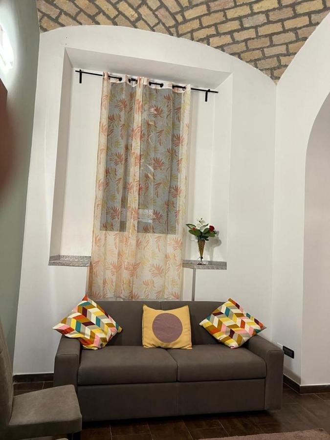 Apartamento La Rosa Di Roma Colosseo Exterior foto