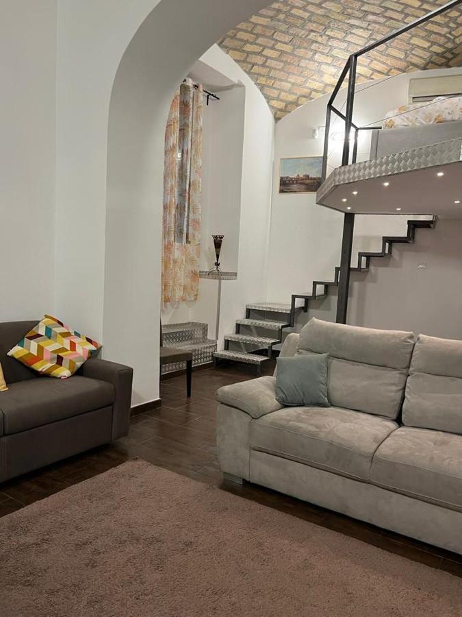 Apartamento La Rosa Di Roma Colosseo Exterior foto