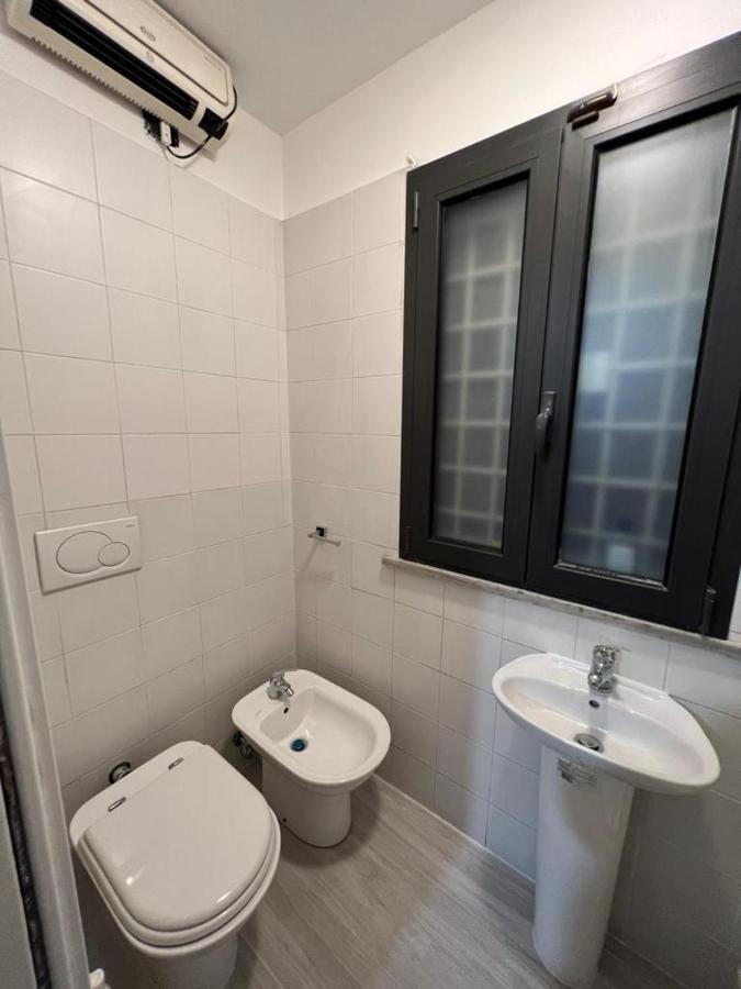 Apartamento La Rosa Di Roma Colosseo Exterior foto